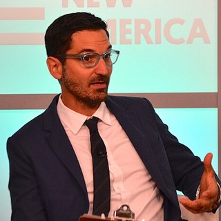 Portrait of Guy Raz